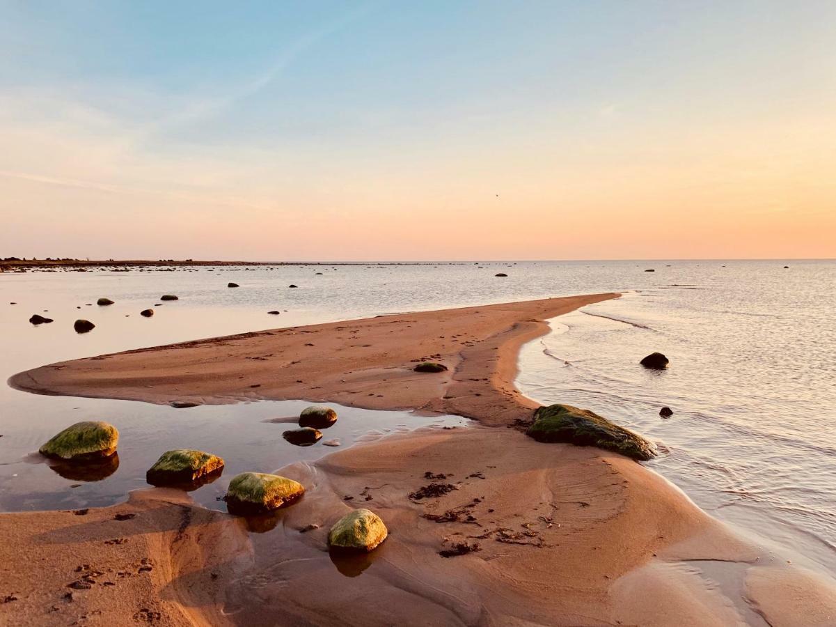 Muha Beach Holiday Home Riksu エクステリア 写真